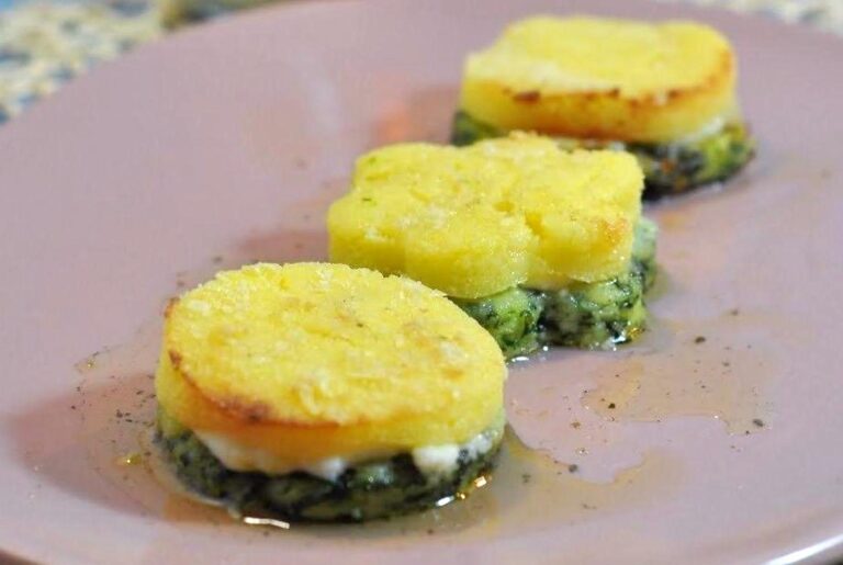 “Macarons” di semolino al gorgonzola ORIGINALE