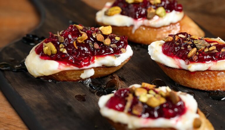 cranberry_crostoni_formaggio_ritaglio